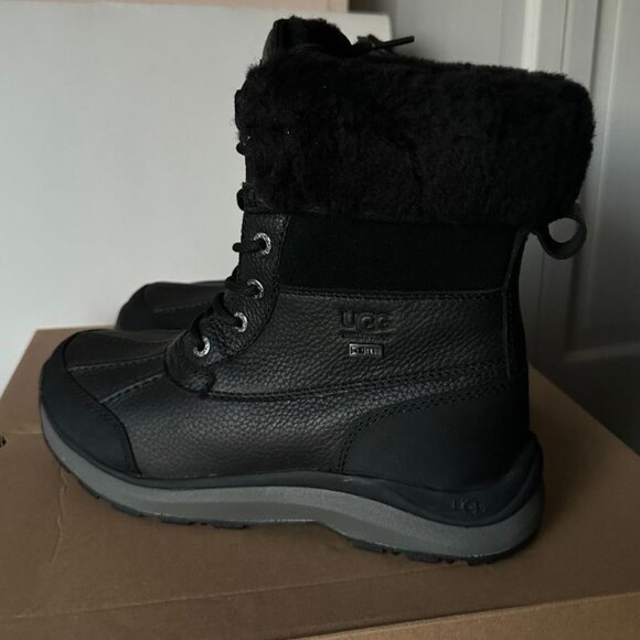 NIB UGG Adirondack III Black Leather Fur Lined Boots Women's Size 8.5  & 10 - Picture 7 of 8